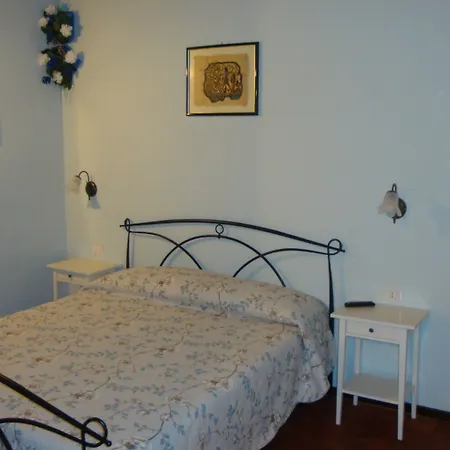 Lucca Fora 3* קאפאנורי