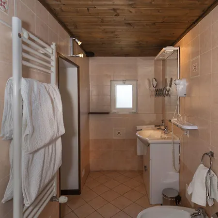 Bed & Breakfast Lucca Fora
