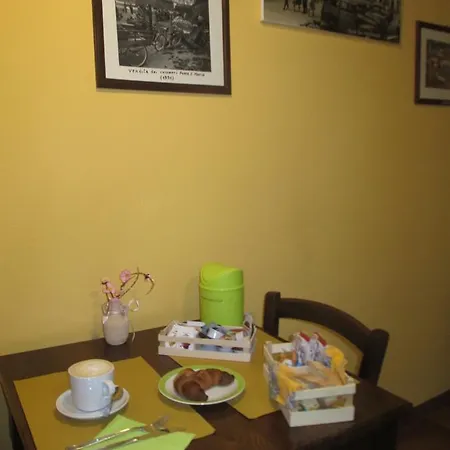 Lucca Fora Bed & Breakfast