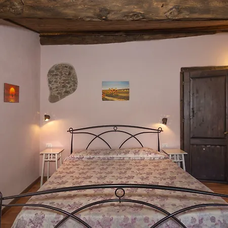 Couette-café Lucca Fora 3*